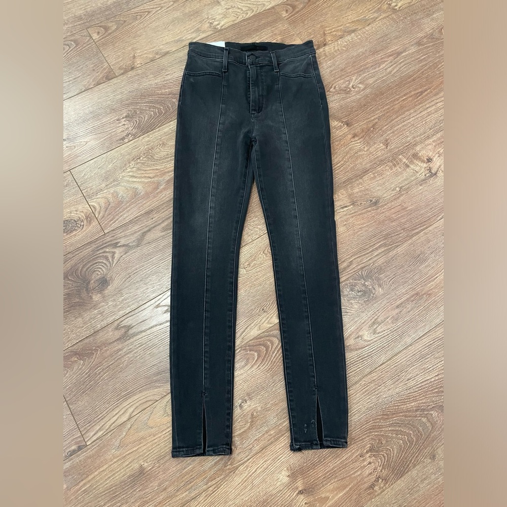 NWT Joe’s Jeans The Bella Size 27